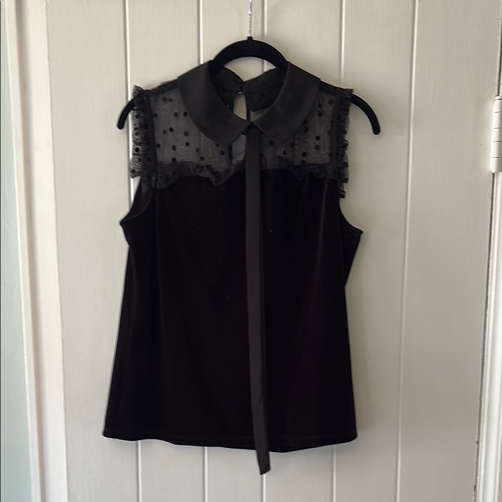 CeCe Black Ruffled Tie Front Blouse with Peter Pan Collar Like New
